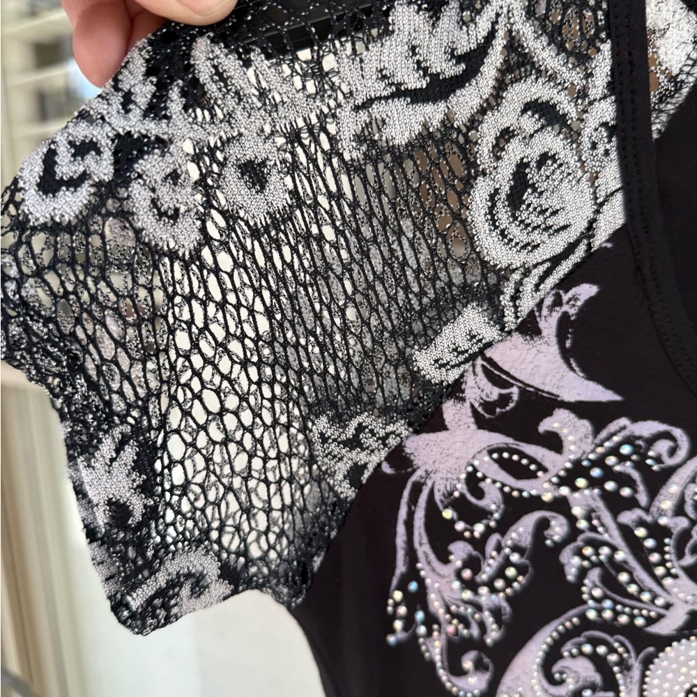 Black and White Embellished Top - Picture 3 of 8